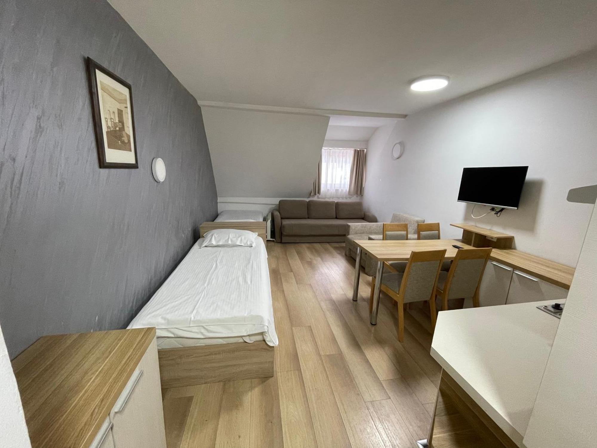 Konaci Apartment *